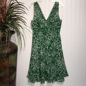 Donna Rocio 100% Silk Lining Floral wrap sachet tie sleeveless v neck  pretty